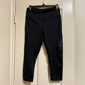 Victoria Sport Black Leggings